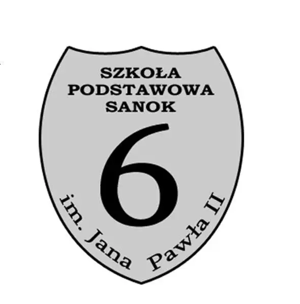 Mali odkrywcy z klas 4a i 4b konstruują własne kompasy na lekcji przyrody