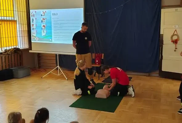 Młodzieżowa Drużyna Pożarnicza z Hłomczy uczyła bezpieczeństwa w ramach ogólnopolskiej akcji