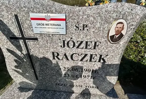 Grób Józefa Raczka w Komańczy wpisany do ewidencji grobów weteranów