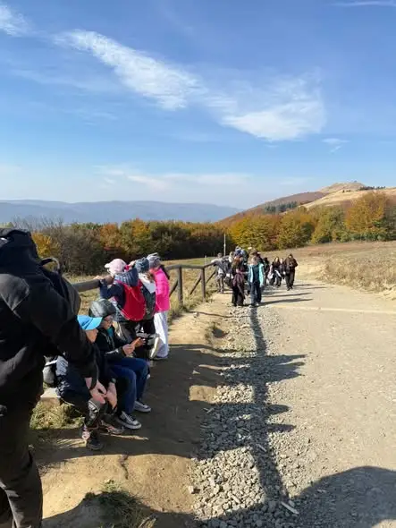 Uczniowie klas 4, 7a i 7b zdobyli Połoninę Wetlińską – jesienna wyprawa w Bieszczady