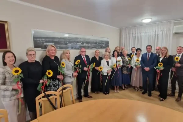 Nagrody Burmistrza Zagórza dla dyrektorów i nauczycieli z okazji Dnia Edukacji Narodowej