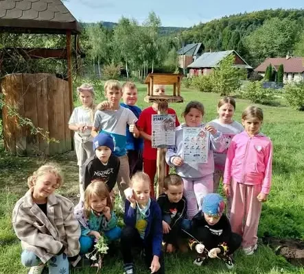 Tyrawa Solna: drewniana biblioteczka i strefa przyrodnicza – kolejny etap prac